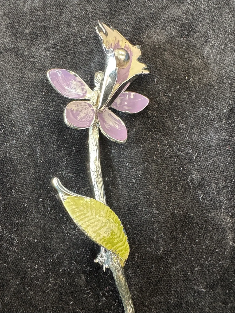 VINTAGE FLORAL STEM BROOCH
